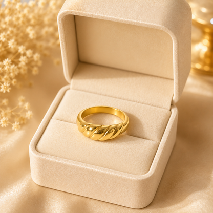 Croissant Ring