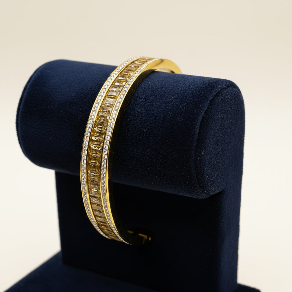 Élan Luxe Bangle