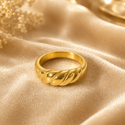 Croissant Ring